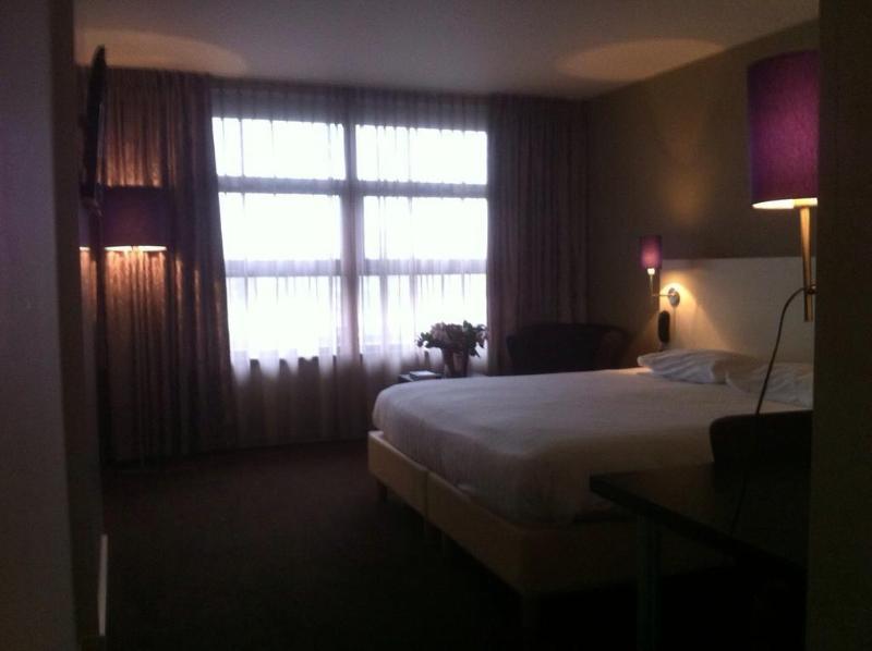 Hotel วัสเซนนาร์ ภายนอก รูปภาพ
