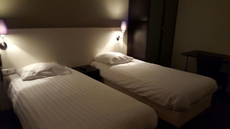 Hotel วัสเซนนาร์ ภายนอก รูปภาพ