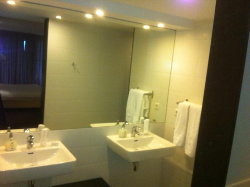 Hotel วัสเซนนาร์ ภายนอก รูปภาพ